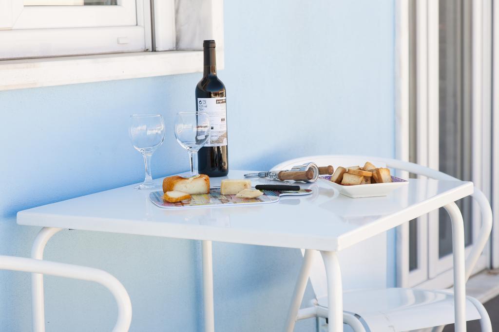 Joivy Joyful 2Br Apt With Terrace Nearby Sao Bento Palace Lisboa الغرفة الصورة