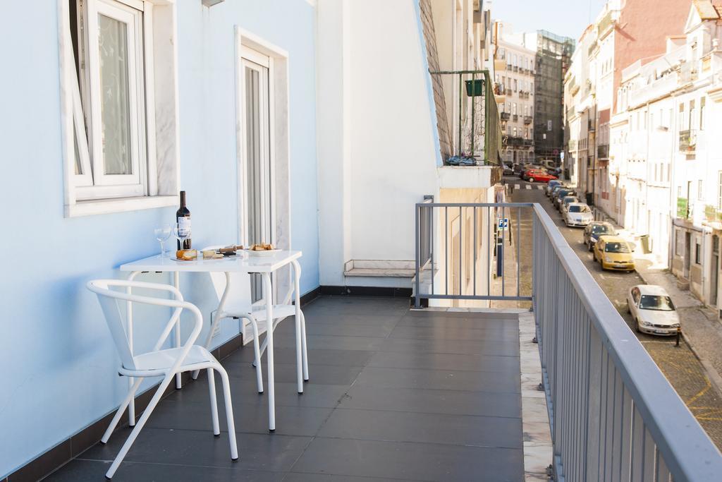 Joivy Joyful 2Br Apt With Terrace Nearby Sao Bento Palace Lisboa الغرفة الصورة