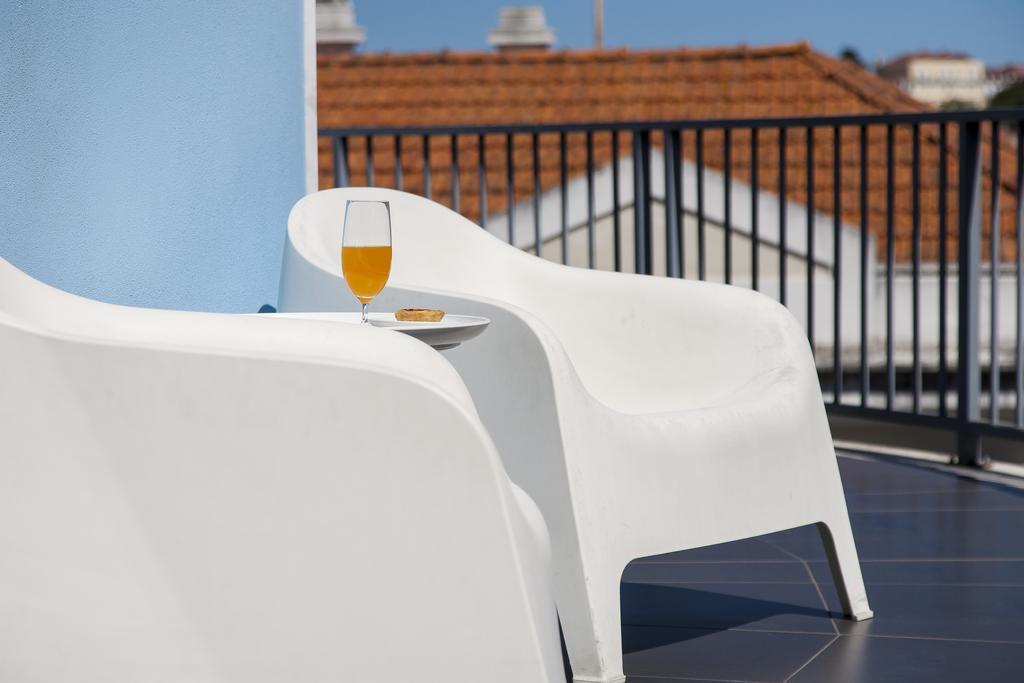 Joivy Joyful 2Br Apt With Terrace Nearby Sao Bento Palace Lisboa المظهر الخارجي الصورة