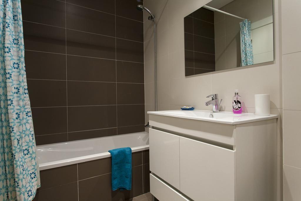 Joivy Joyful 2Br Apt With Terrace Nearby Sao Bento Palace Lisboa المظهر الخارجي الصورة